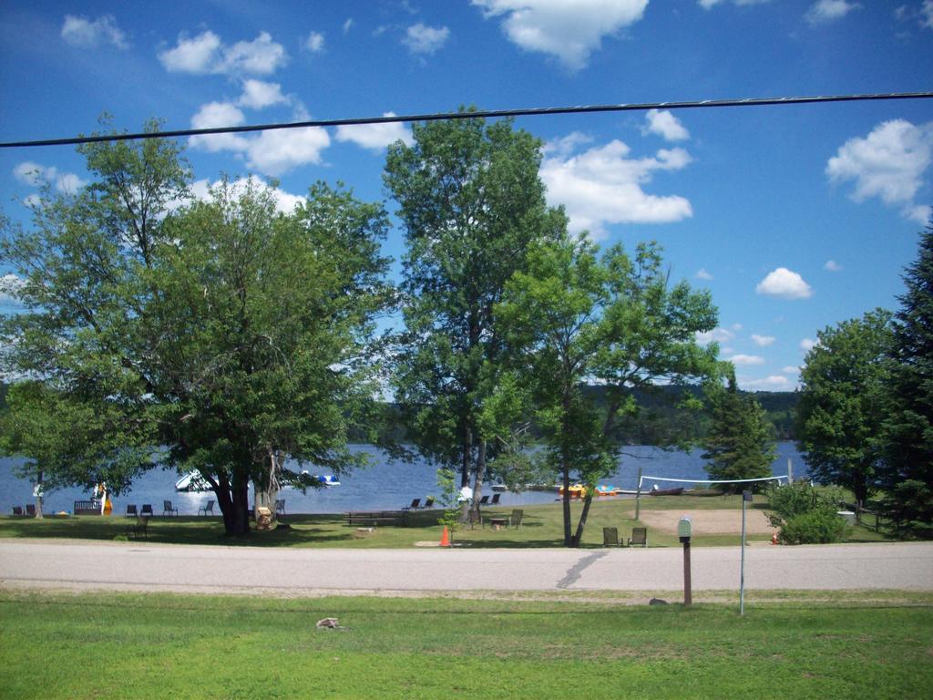 Lakewoods Cottage Oxtongue Lake Buitenkant foto