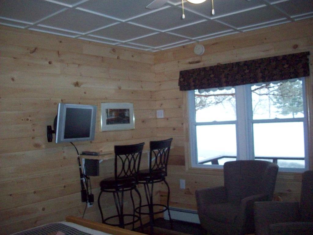 Lakewoods Cottage Oxtongue Lake Kamer foto
